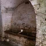...conserva ancora al piano terra una mangiatoia...
